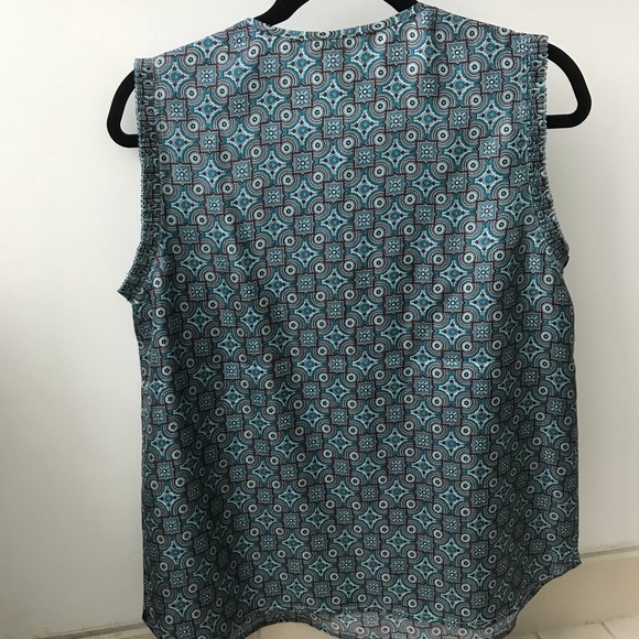 JCrew Silk Sleeveless Blouse Top blue geometric 8 - Picture 4 of 4